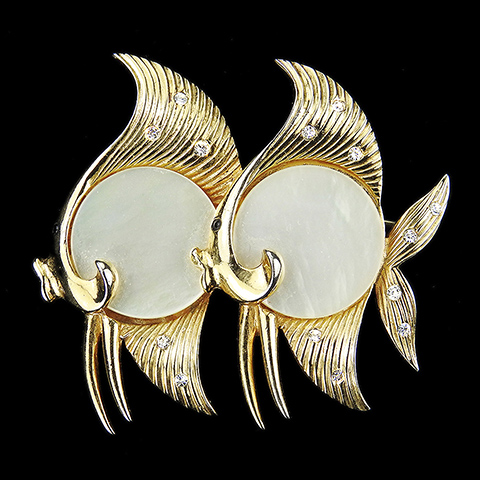 Boucher 'Nautic' Spangled Gold and Mother of Pearl Discs Two Swimming Angelfishes Fish Pin