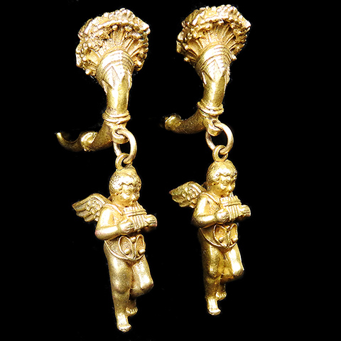 Coro 'Eros Love Angels' Golden Cornucopia and Winged Cherubs Playing Pan Pipes Pendant Clip Earrings