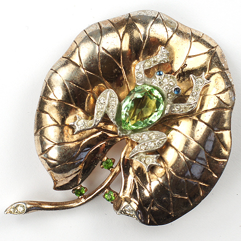 Trifari Sterling 'Alfred Philippe' Peridot Belly Frog on a Golden Lily ...